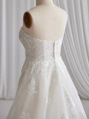 23RS695A01 Ivory Gown With Natural Center Front Illusion detail