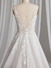 23RK684A01 Ivory Gown With Natural Illusion detail