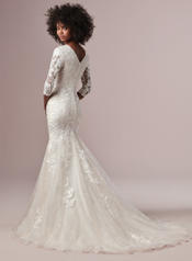 9RW804 Antique Ivory Gown With Ivory Illusion back