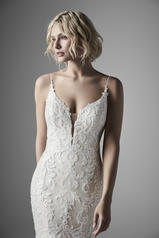 20SW203 Ivory Gown With Ivory Illusion detail