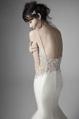 20SW239 Ivory Gown With Ivory Illusion detail
