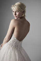 20SS225 Antique Ivory Gown With Ivory Illusion detail