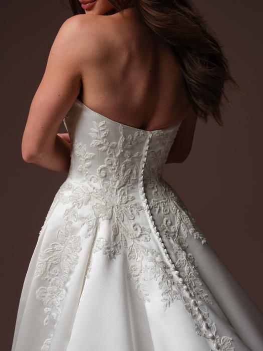 Maggie Sottero-Landis F6MN069A01