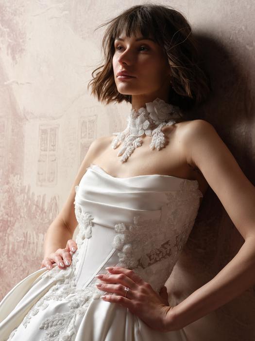 Sottero and Midgley-Burke Lane F6SS078A01