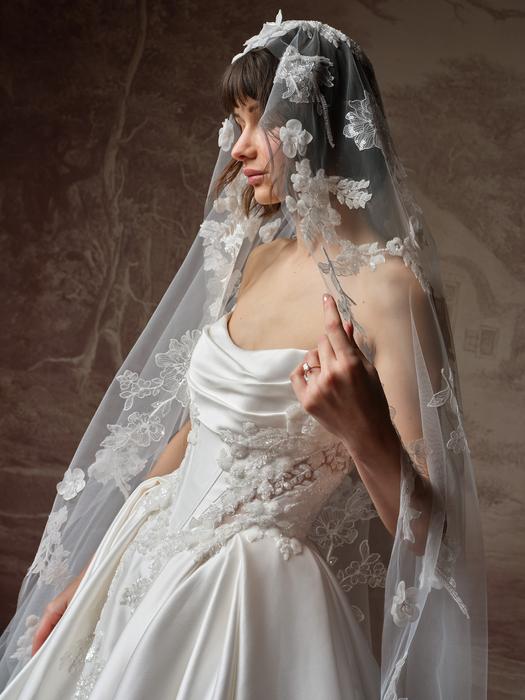 Sottero and Midgley-Burke Lane F6SS078A01