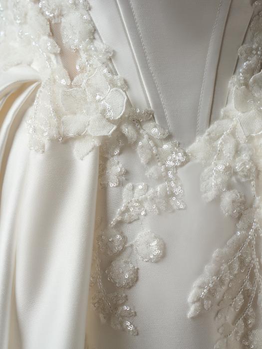 Sottero and Midgley-Burke Lane F6SS078A01
