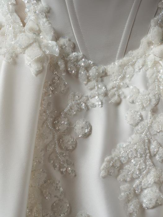 Sottero and Midgley-Burke Lane F6SS078A01