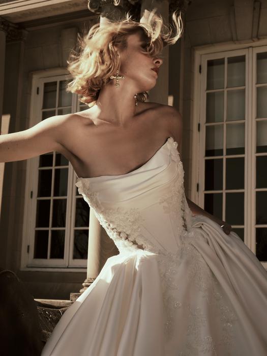 Sottero and Midgley-Burke Lane F6SS078A01