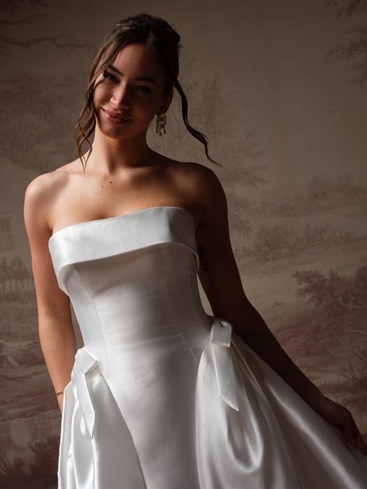 Sottero and Midgley-Gemma F6SK082A01