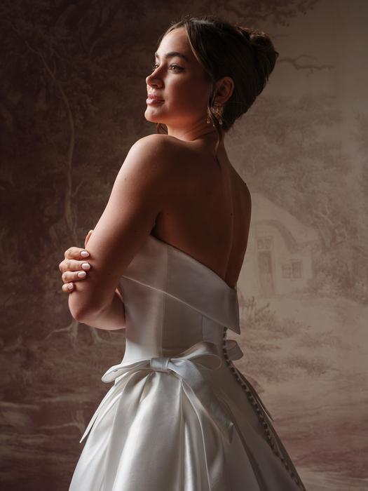 Sottero and Midgley-Gemma F6SK082A01