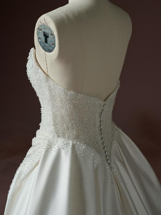 Sottero and Midgley-Rumi F6SS023B11