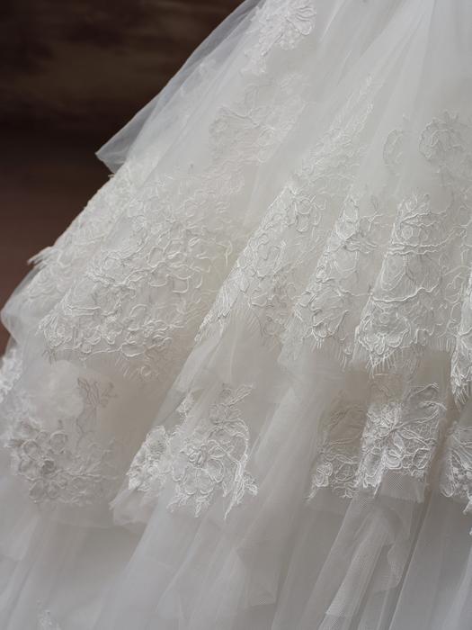 Sottero and Midgley-Sauvignon F6SK214A01