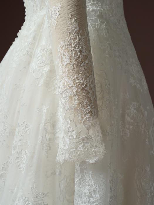 Sottero and Midgley-Vespera F6SB073B01
