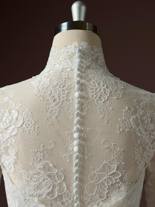 Sottero and Midgley-Vespera F6SB073B01