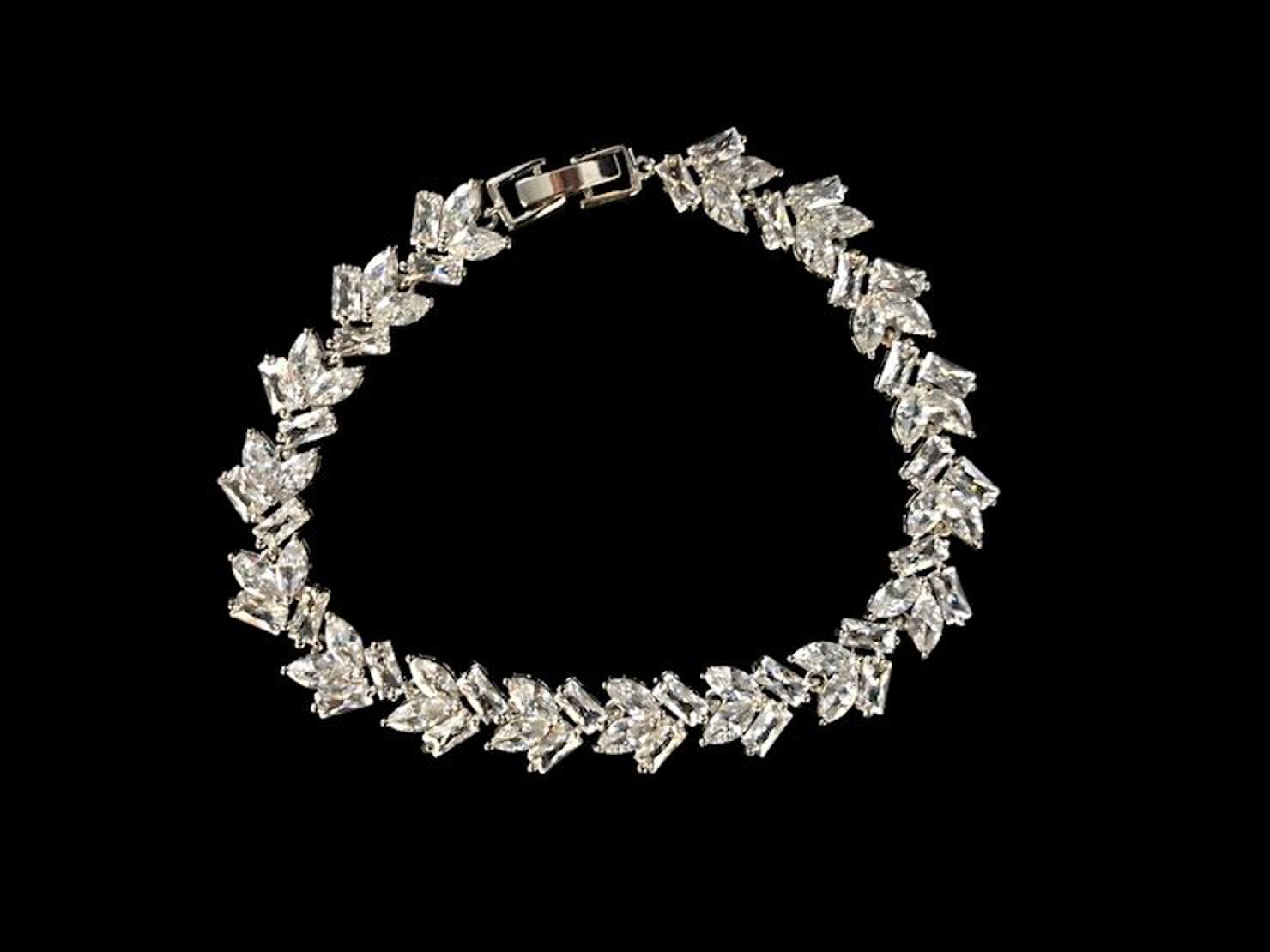 Malis Henderson Jewelry 8086BR-I
