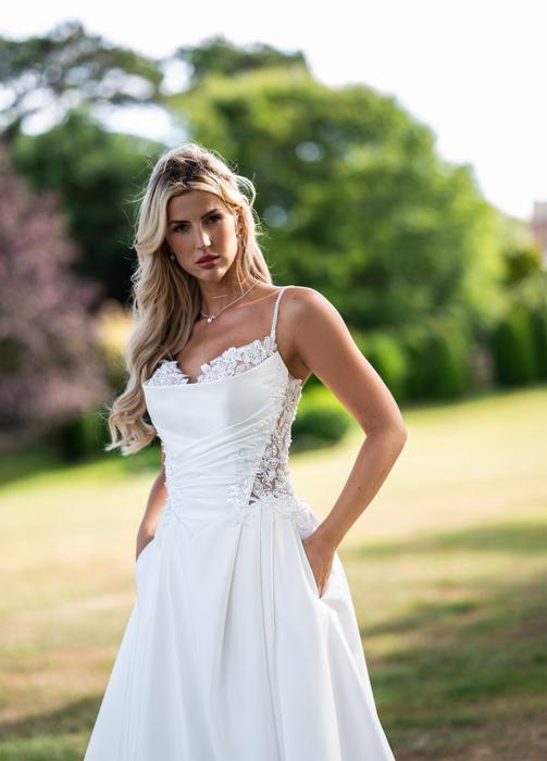 Moda Bella Bridal RB2232