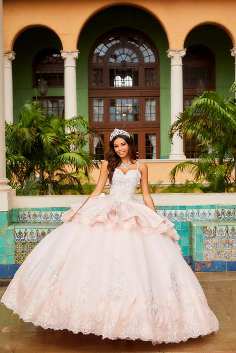 WHEN YOU PUT ON A PRINCESA GOWN YOU INSTANTLY FEEL THAT THIS DRESS IS LIKE NO OT PR12272