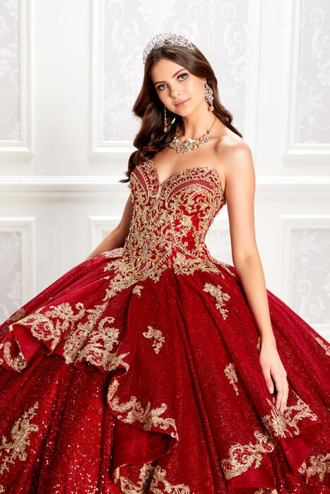 WHEN YOU PUT ON A PRINCESA GOWN YOU INSTANTLY FEEL THAT THIS DRESS IS LIKE NO OT PR22027