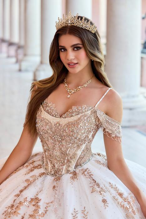 WHEN YOU PUT ON A PRINCESA GOWN YOU INSTANTLY FEEL THAT THIS DRESS IS LIKE NO OT PR30153
