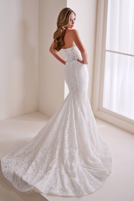 Enchanting by Mon Cheri E401