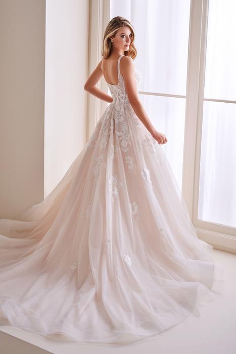 Enchanting by Mon Cheri E404