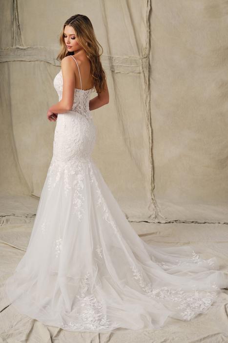 Enchanting by Mon Cheri E426