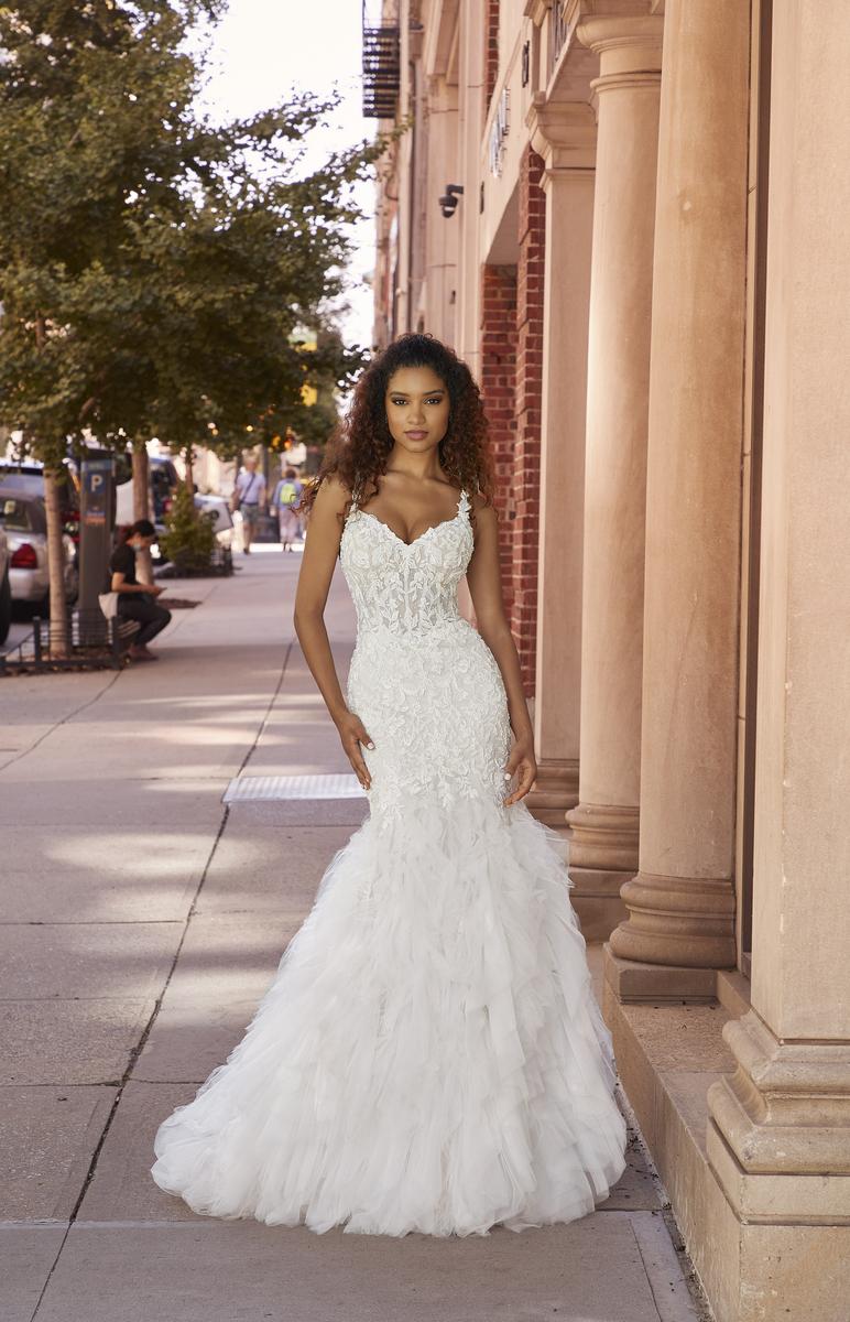 The Manhattan – Dolly Couture Bridal