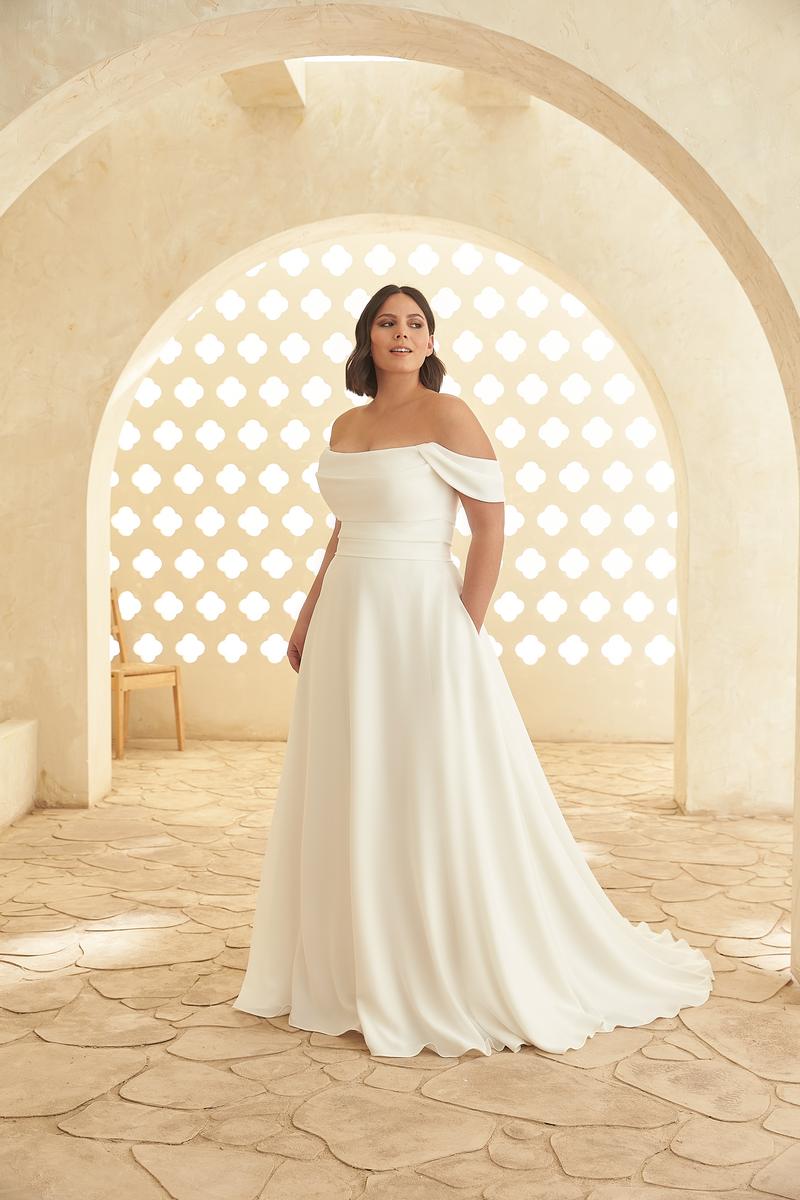 Paloma Blanca 5010