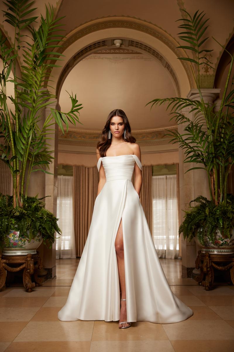 Paloma Blanca P5055