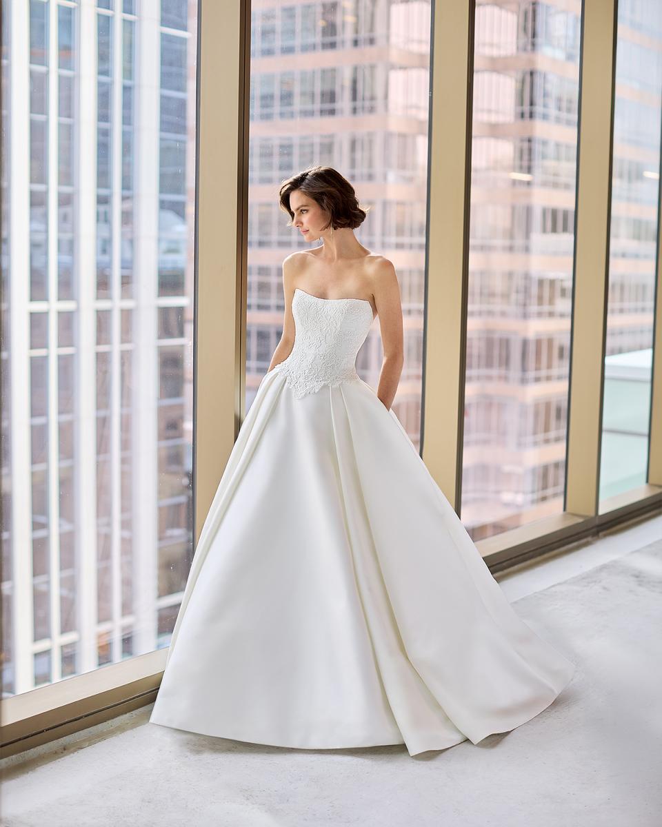 Paloma Blanca P5210