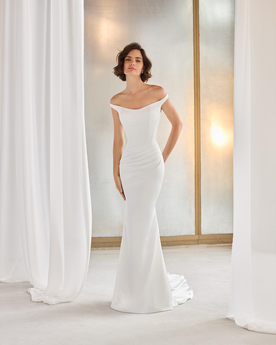 Paloma Blanca P5211