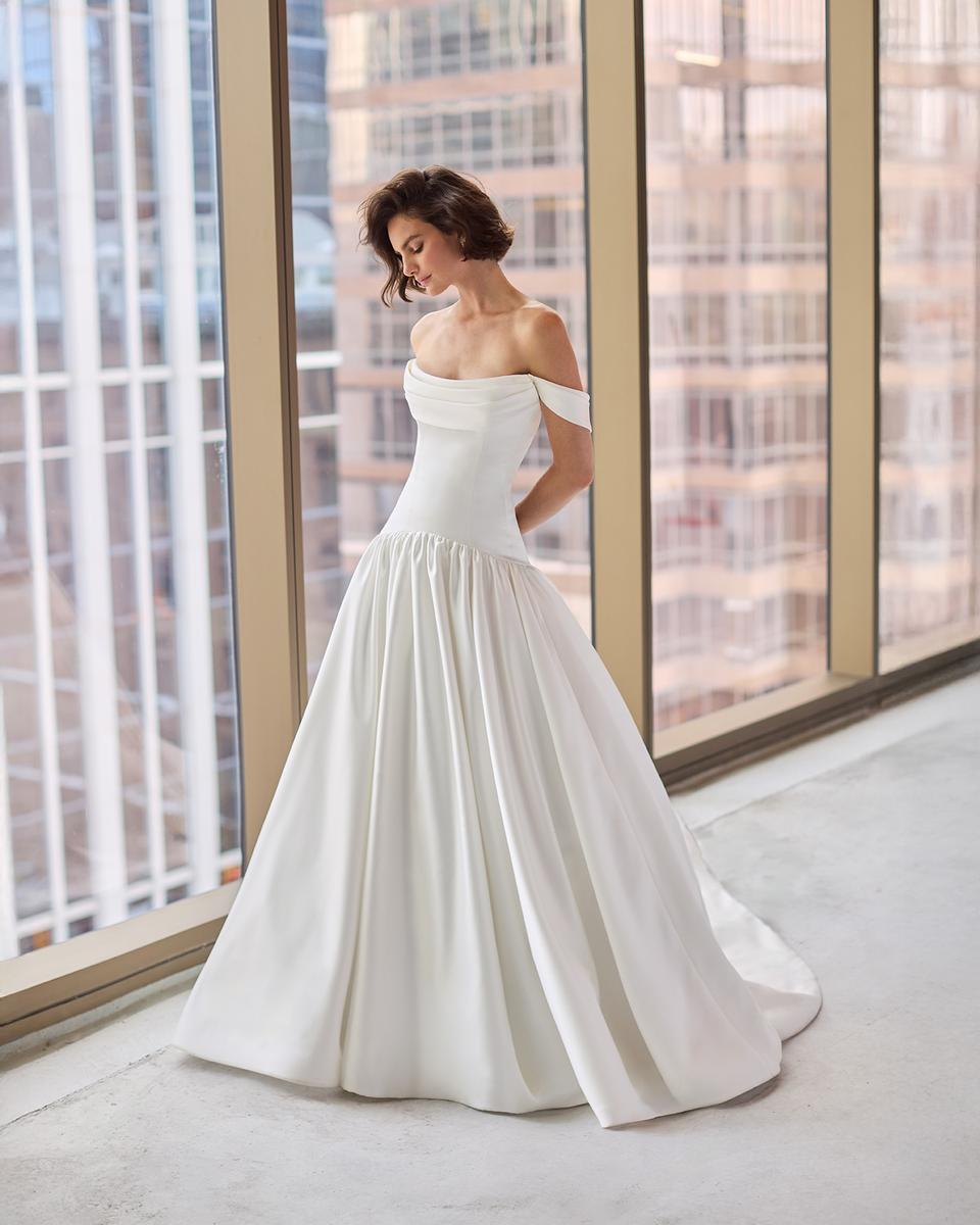 Paloma Blanca P5215