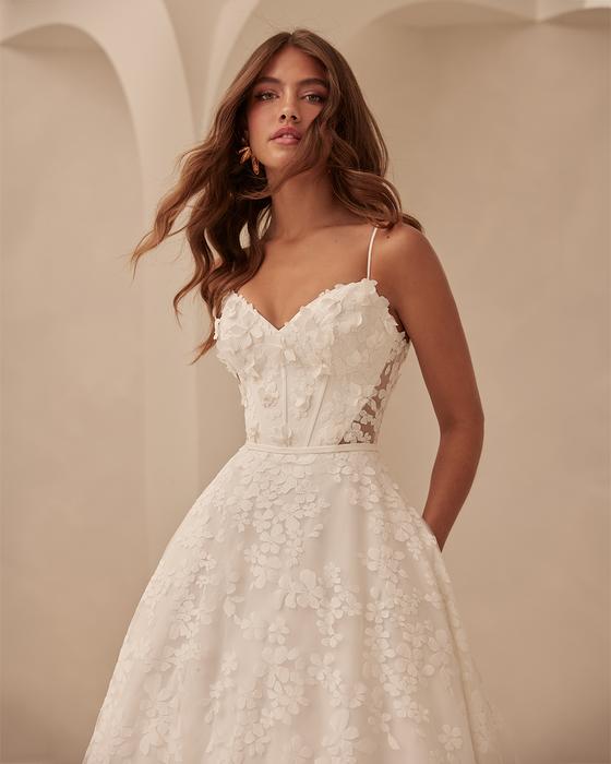 Mikaella M2529