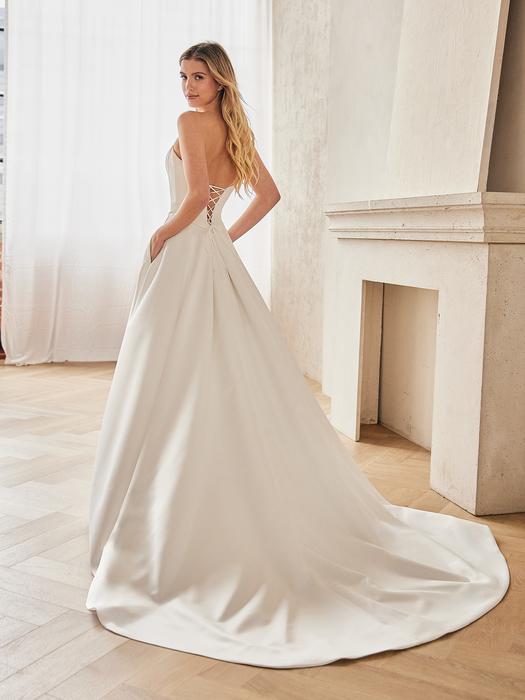 Mikaella M2561