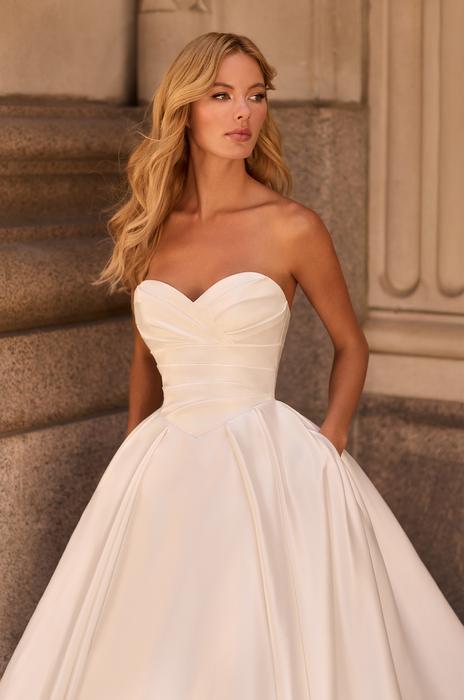 Mikaella M2588