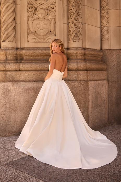 Mikaella M2588