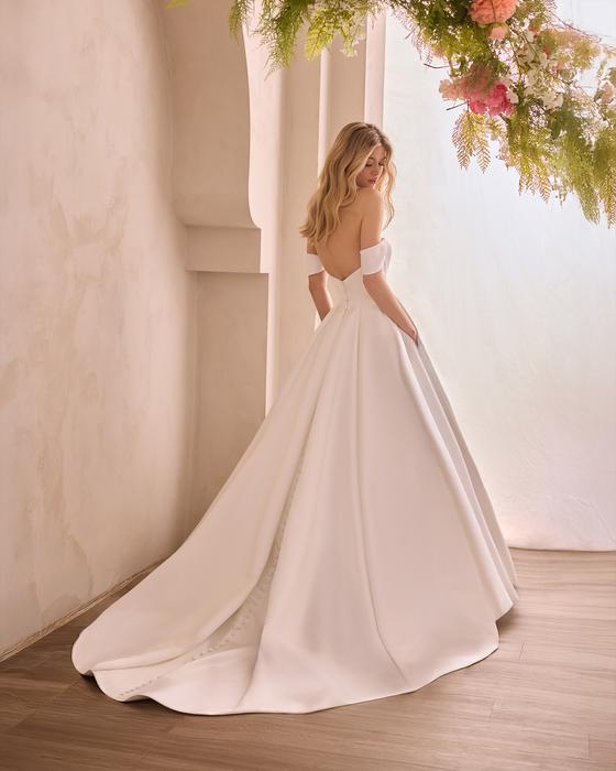 Mikaella M2617