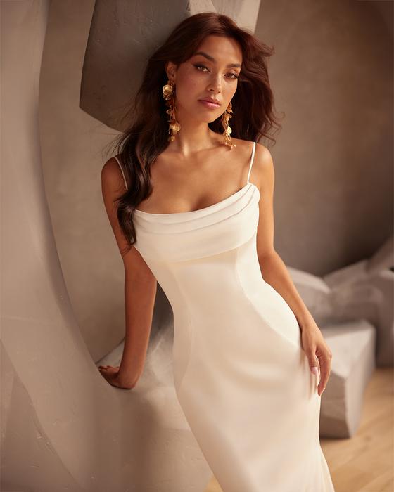 Paloma Blanca P5129