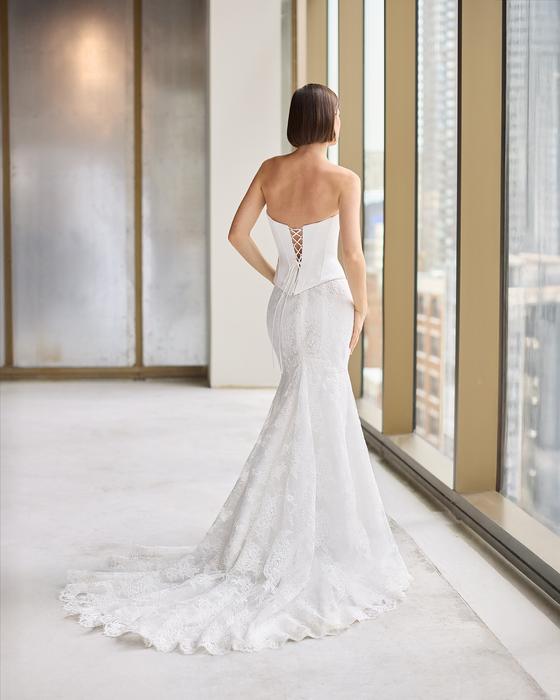 Paloma Blanca P5201