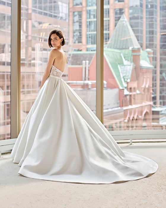 Paloma Blanca P5202