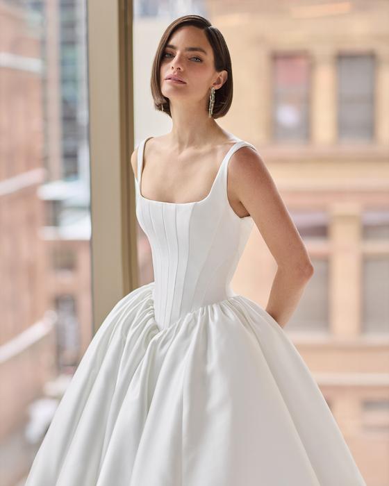 Paloma Blanca P5203