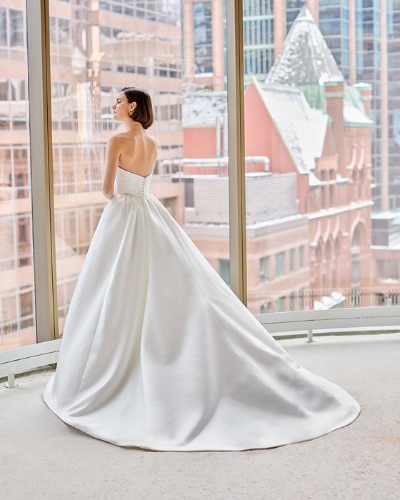 Paloma Blanca P5206