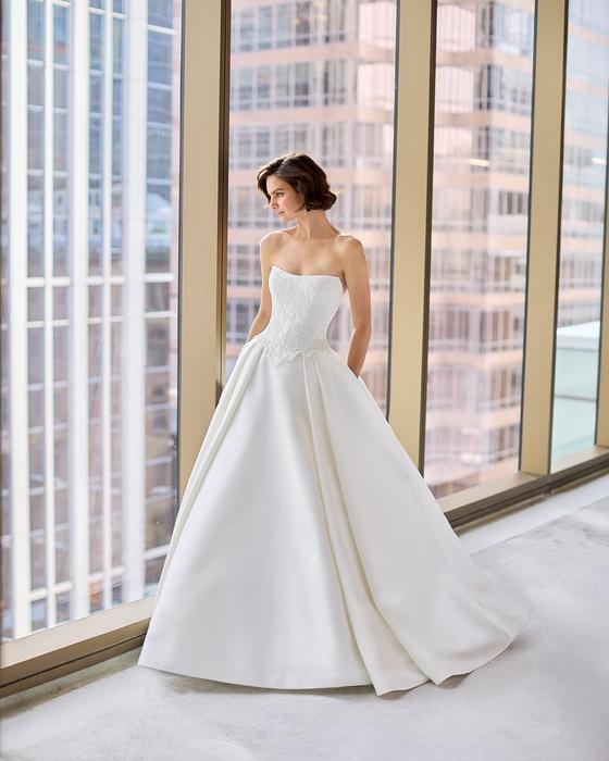 Paloma Blanca P5210