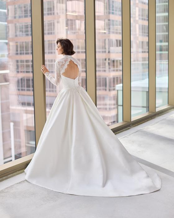 Paloma Blanca P5210