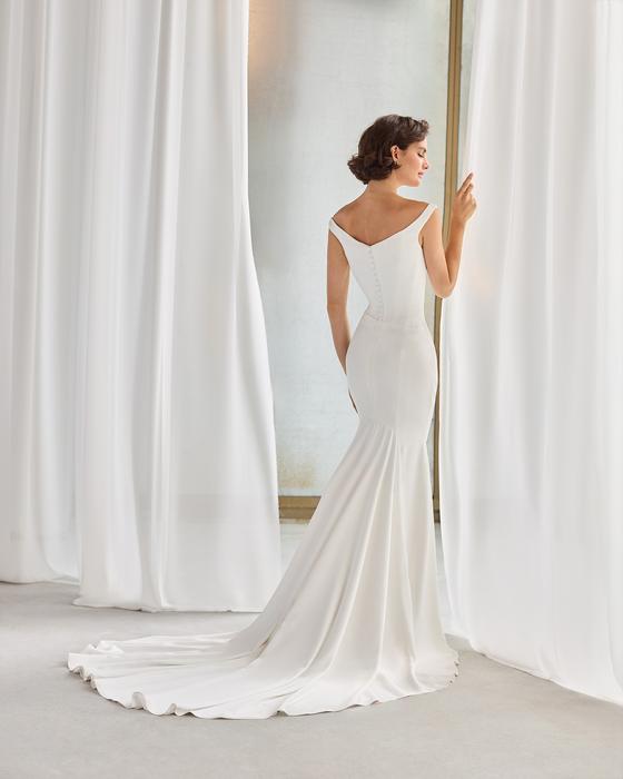 Paloma Blanca P5211