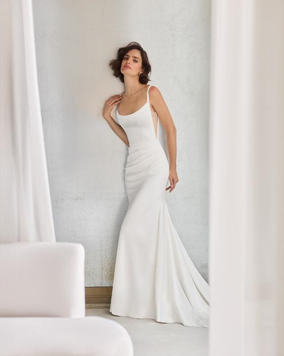 Paloma Blanca P5213