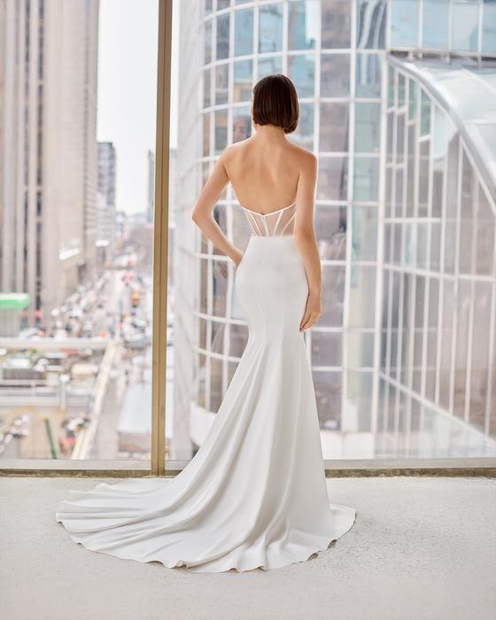 Paloma Blanca P5214