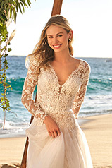 71097 Ivory/Nude detail