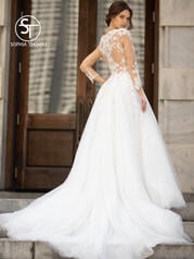B120 Ivory With Nude Illusion back