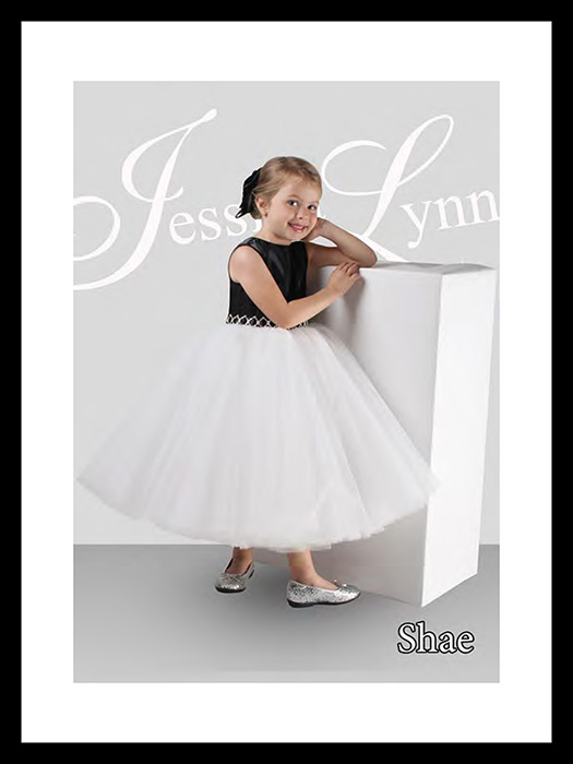Jessica Lynn - Size 10